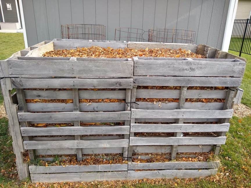 Should a Compost Bin Be Covered? Tips for Containing Compost Do Not